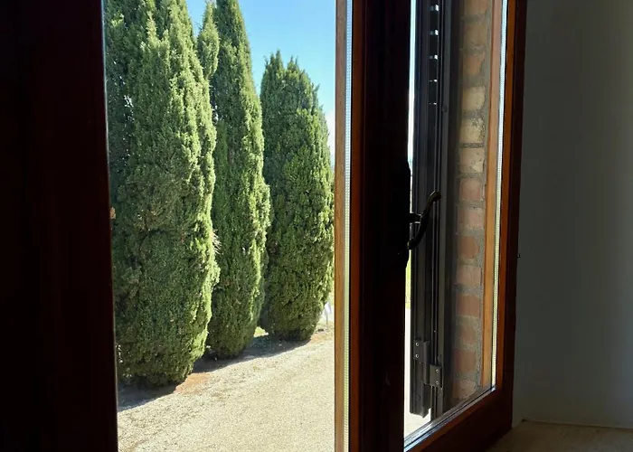 Casalchino-fattoria La Torre Agroturismo San Gimignano
